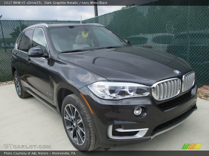 Front 3/4 View of 2017 X5 xDrive35i