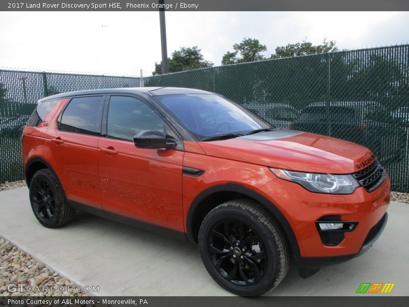 Front 3/4 View of 2017 Discovery Sport HSE