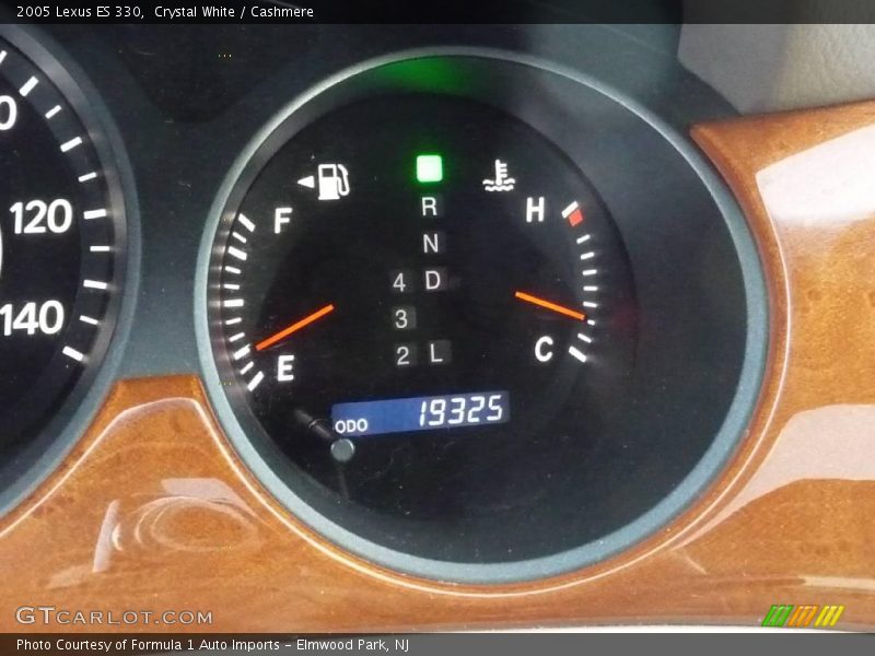 Crystal White / Cashmere 2005 Lexus ES 330