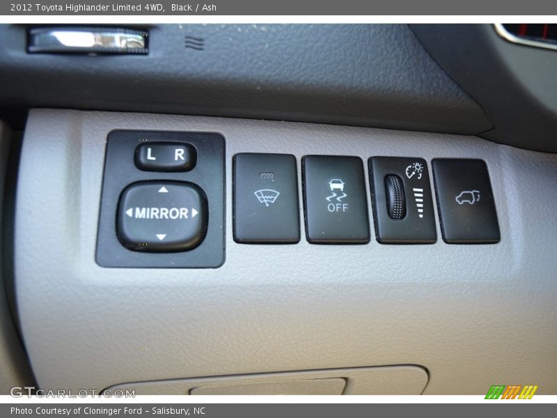 Black / Ash 2012 Toyota Highlander Limited 4WD
