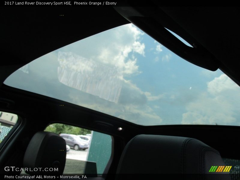 Sunroof of 2017 Discovery Sport HSE
