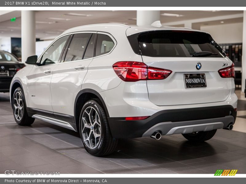 Mineral White Metallic / Mocha 2017 BMW X1 sDrive28i