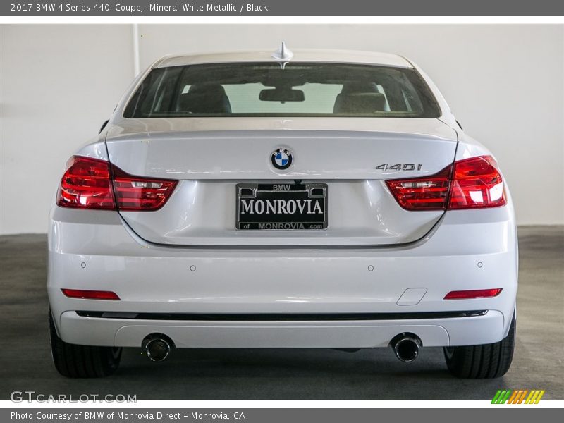 Mineral White Metallic / Black 2017 BMW 4 Series 440i Coupe