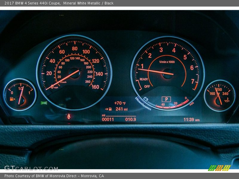 Mineral White Metallic / Black 2017 BMW 4 Series 440i Coupe