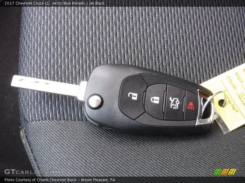 Arctic Blue Metallic / Jet Black 2017 Chevrolet Cruze LS