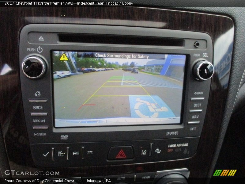 Iridescent Pearl Tricoat / Ebony 2017 Chevrolet Traverse Premier AWD