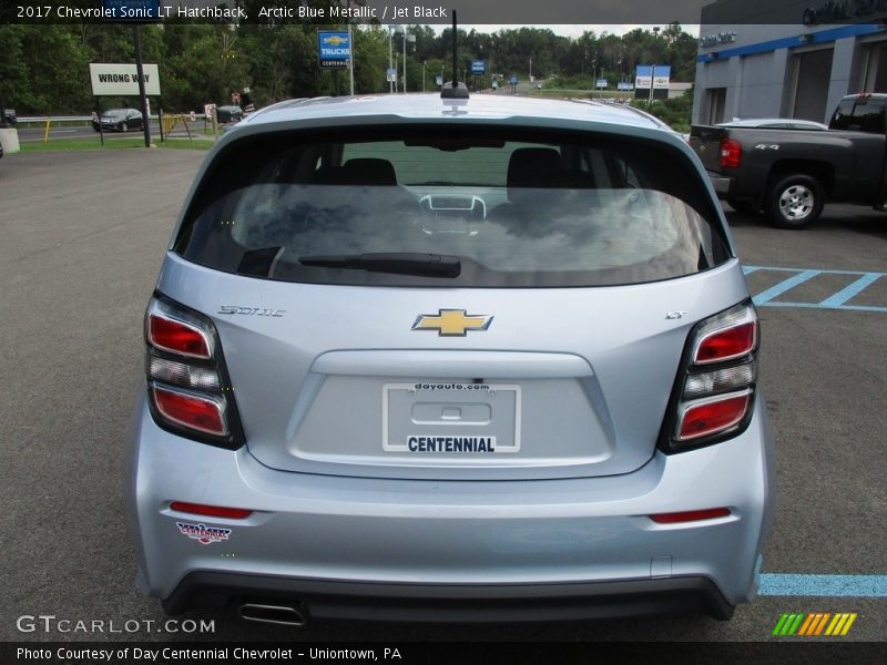 Arctic Blue Metallic / Jet Black 2017 Chevrolet Sonic LT Hatchback