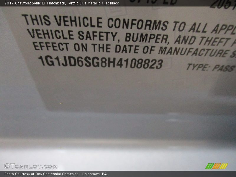 Arctic Blue Metallic / Jet Black 2017 Chevrolet Sonic LT Hatchback