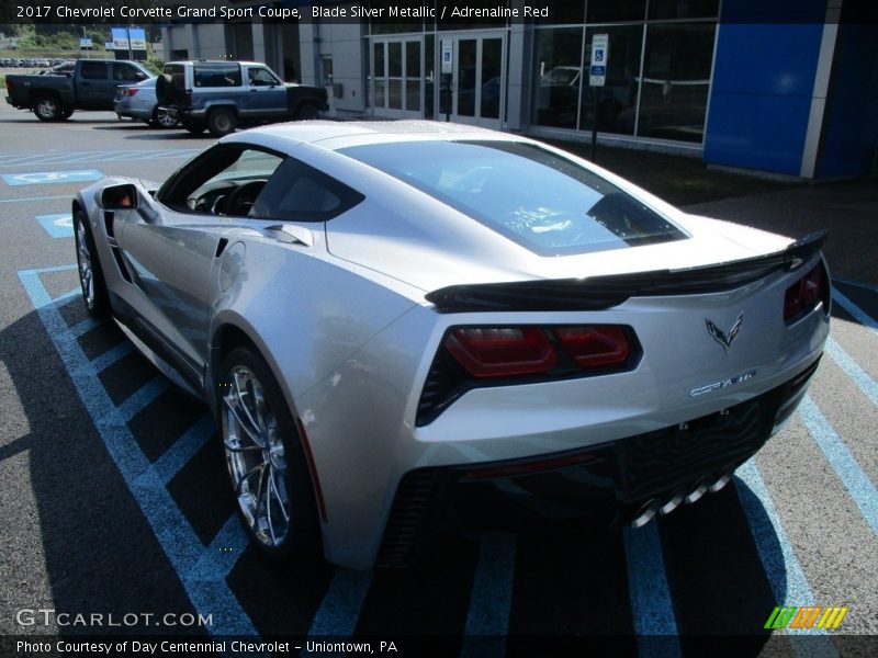 Blade Silver Metallic / Adrenaline Red 2017 Chevrolet Corvette Grand Sport Coupe