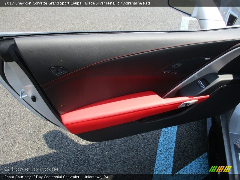 Blade Silver Metallic / Adrenaline Red 2017 Chevrolet Corvette Grand Sport Coupe