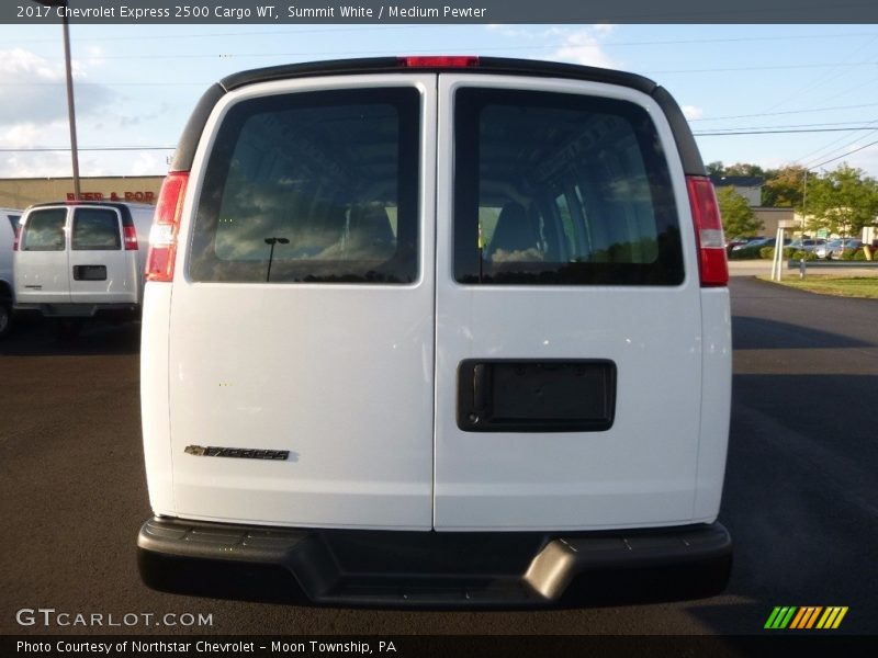 Summit White / Medium Pewter 2017 Chevrolet Express 2500 Cargo WT