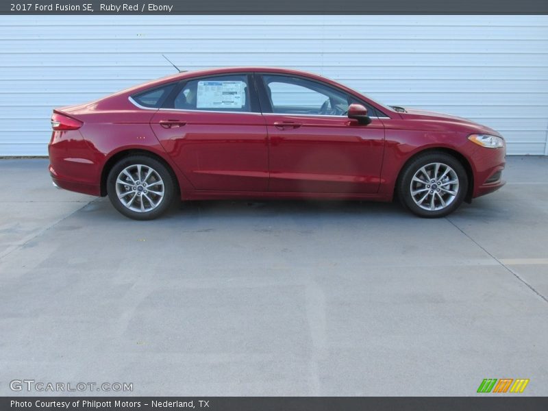 Ruby Red / Ebony 2017 Ford Fusion SE