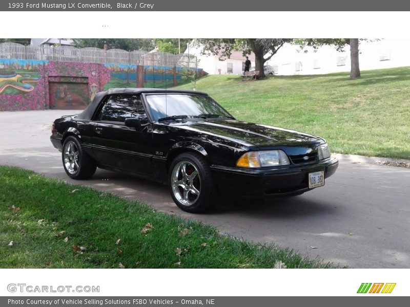 Black / Grey 1993 Ford Mustang LX Convertible