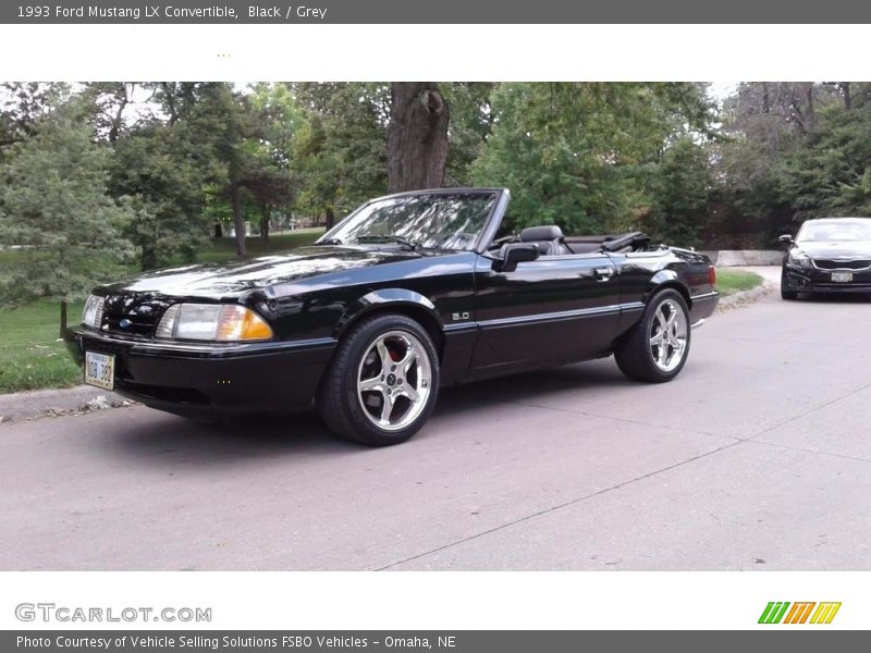 Black / Grey 1993 Ford Mustang LX Convertible