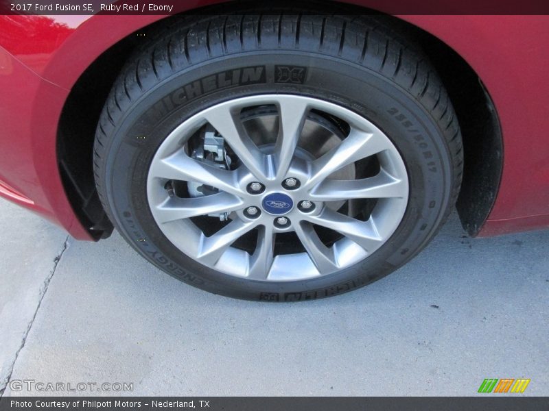 Ruby Red / Ebony 2017 Ford Fusion SE