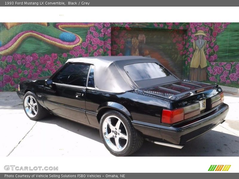 Black / Grey 1993 Ford Mustang LX Convertible