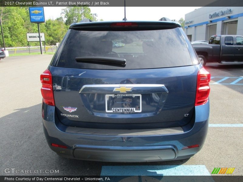 Patriot Blue Metallic / Jet Black 2017 Chevrolet Equinox LT
