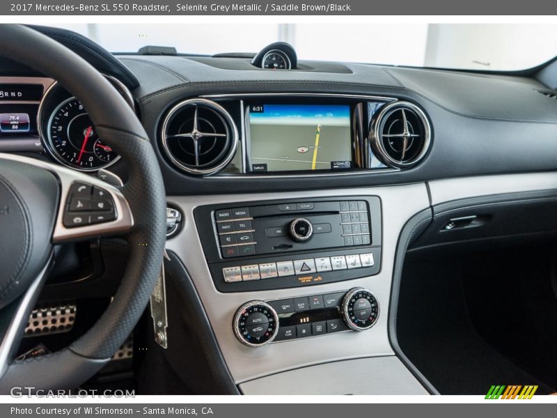 Controls of 2017 SL 550 Roadster