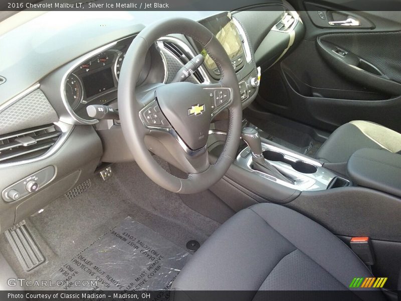 Silver Ice Metallic / Jet Black 2016 Chevrolet Malibu LT