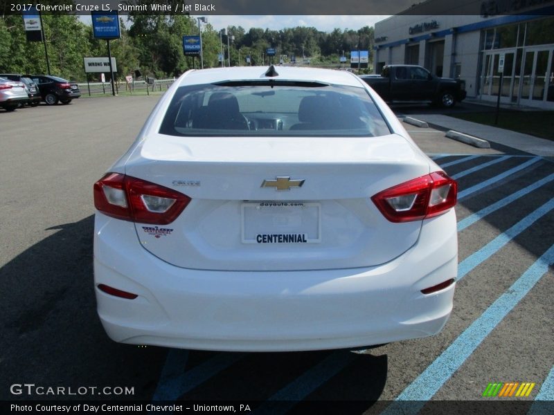 Summit White / Jet Black 2017 Chevrolet Cruze LS