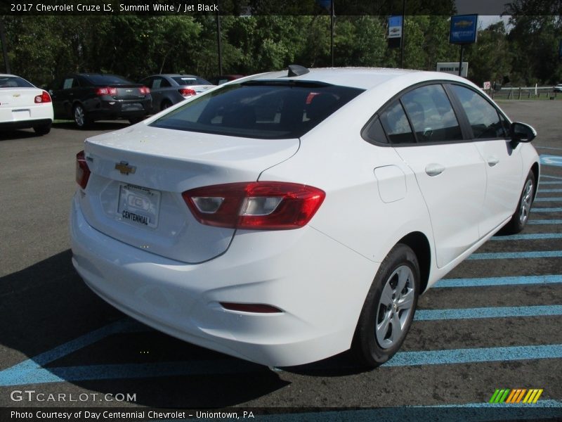 Summit White / Jet Black 2017 Chevrolet Cruze LS