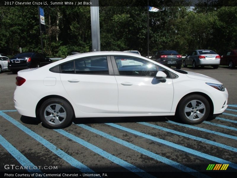 Summit White / Jet Black 2017 Chevrolet Cruze LS
