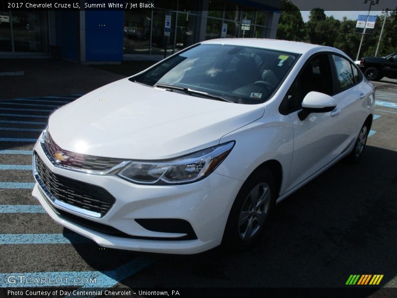 Summit White / Jet Black 2017 Chevrolet Cruze LS