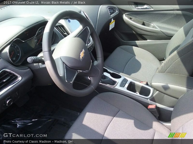 Mosaic Black Metallic / Jet Black 2017 Chevrolet Cruze LS