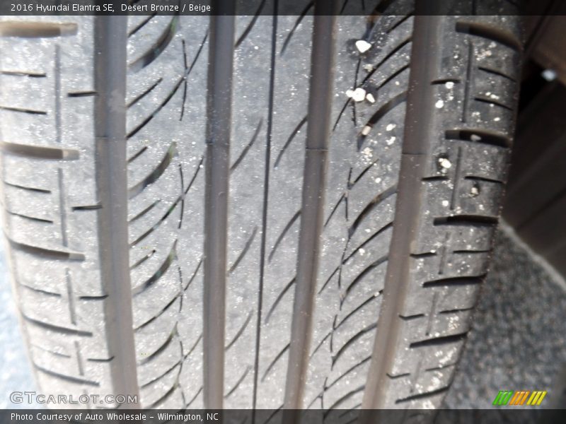 Desert Bronze / Beige 2016 Hyundai Elantra SE
