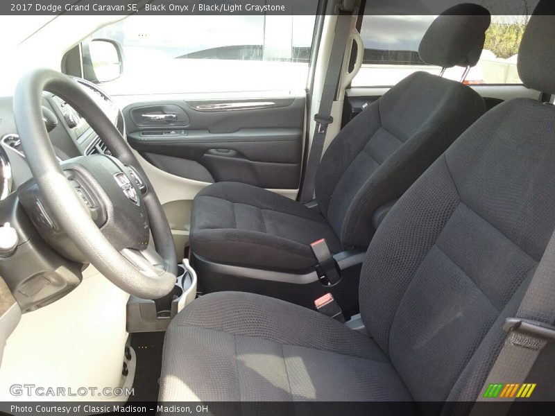 Black Onyx / Black/Light Graystone 2017 Dodge Grand Caravan SE