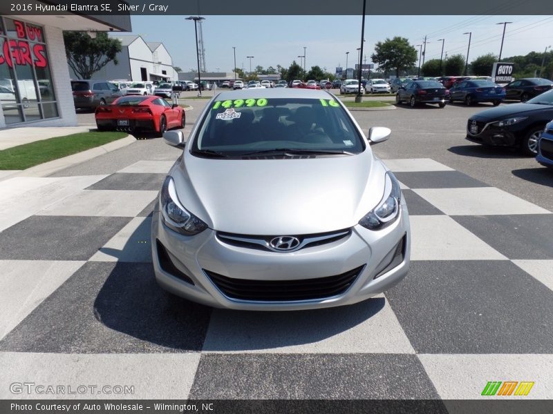 Silver / Gray 2016 Hyundai Elantra SE