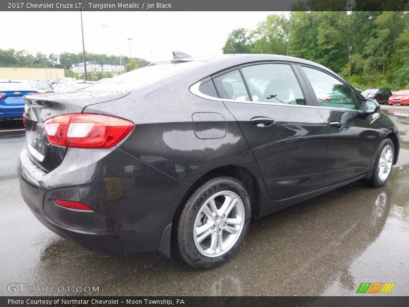 Tungsten Metallic / Jet Black 2017 Chevrolet Cruze LT