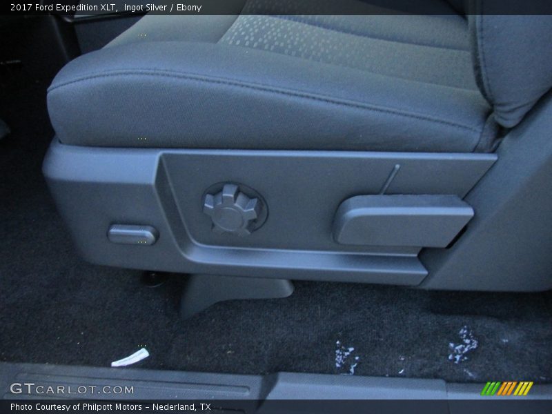 Ingot Silver / Ebony 2017 Ford Expedition XLT