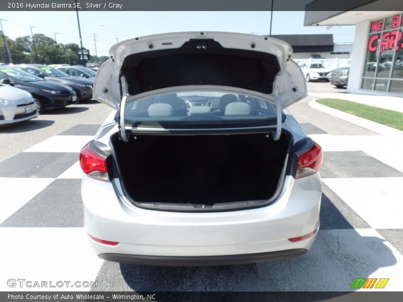 Silver / Gray 2016 Hyundai Elantra SE