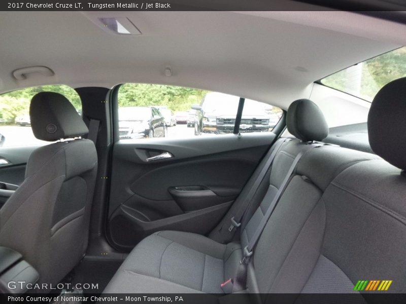 Tungsten Metallic / Jet Black 2017 Chevrolet Cruze LT