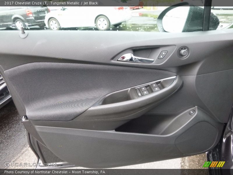 Tungsten Metallic / Jet Black 2017 Chevrolet Cruze LT