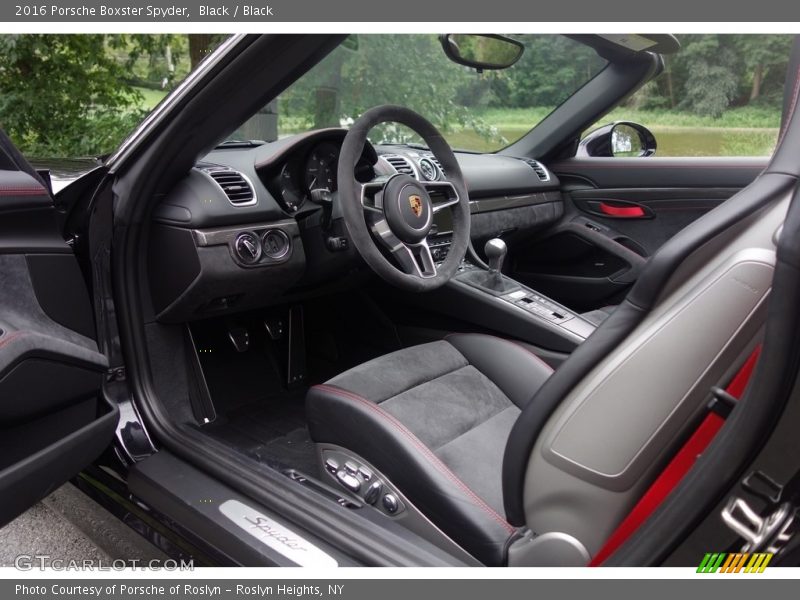 Black Interior - 2016 Boxster Spyder 