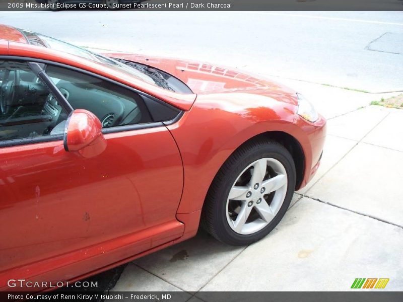 Sunset Pearlescent Pearl / Dark Charcoal 2009 Mitsubishi Eclipse GS Coupe