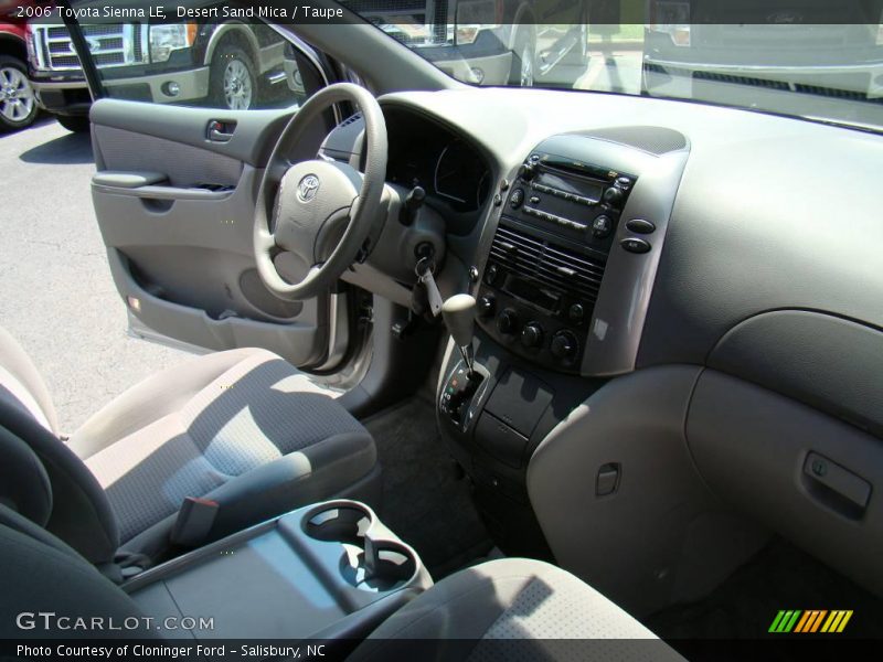 Desert Sand Mica / Taupe 2006 Toyota Sienna LE