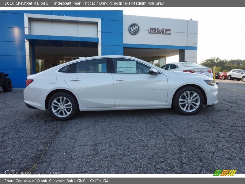 Iridescent Pearl Tricoat / Dark Atmosphere/Medium Ash Gray 2016 Chevrolet Malibu LT