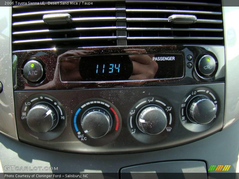 Desert Sand Mica / Taupe 2006 Toyota Sienna LE