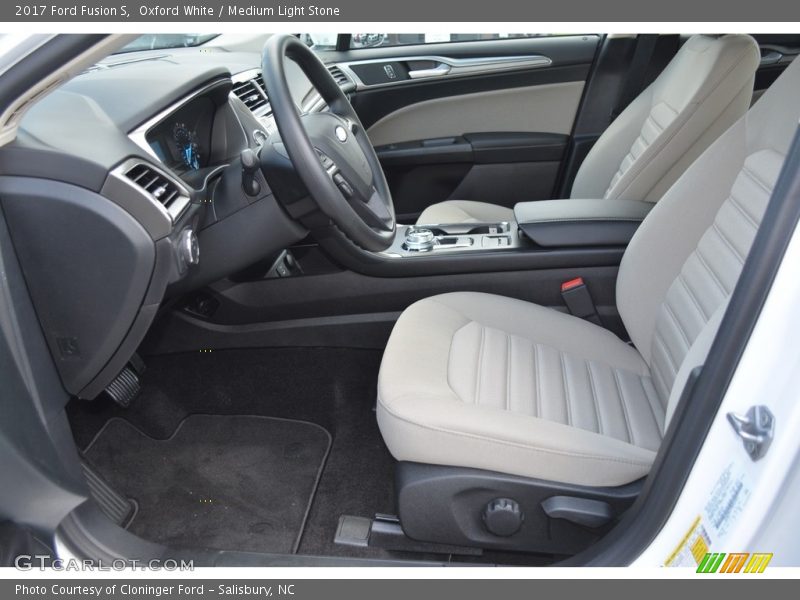 Oxford White / Medium Light Stone 2017 Ford Fusion S