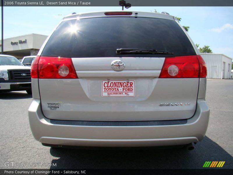 Desert Sand Mica / Taupe 2006 Toyota Sienna LE