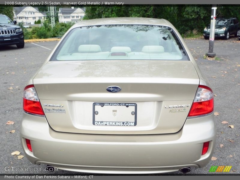 Harvest Gold Metallic / Warm Ivory 2008 Subaru Legacy 2.5i Sedan