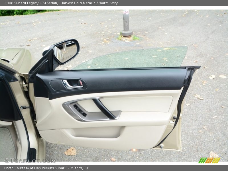 Harvest Gold Metallic / Warm Ivory 2008 Subaru Legacy 2.5i Sedan