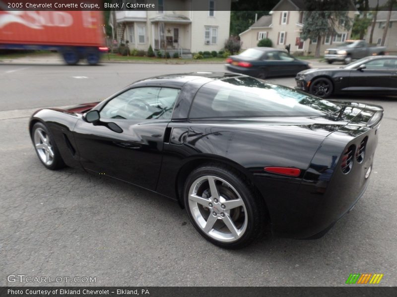 Black / Cashmere 2005 Chevrolet Corvette Coupe