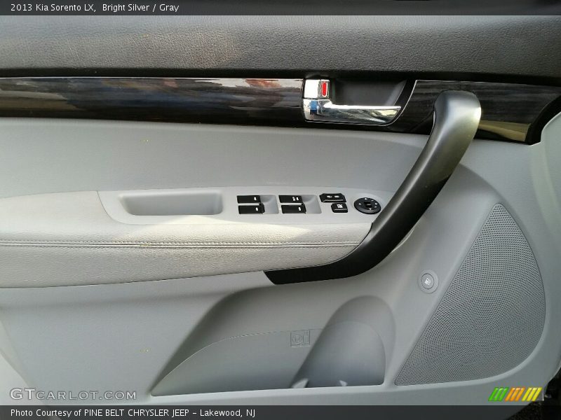 Bright Silver / Gray 2013 Kia Sorento LX