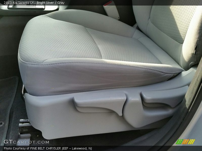 Bright Silver / Gray 2013 Kia Sorento LX