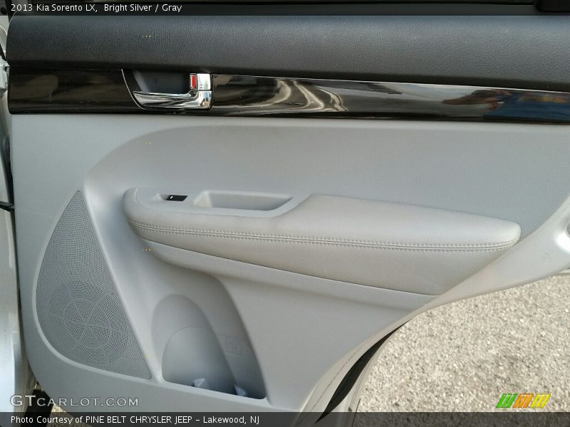 Bright Silver / Gray 2013 Kia Sorento LX