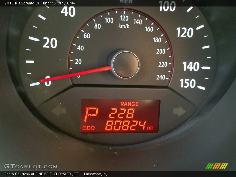 Bright Silver / Gray 2013 Kia Sorento LX
